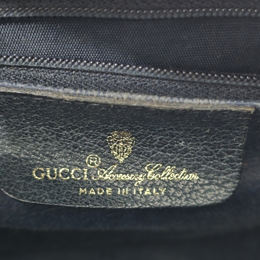 GUCCI - Vintage GG Sherry Line Boston Bag in Rare Navy Blue, PVC & Leather​​ - Picture 13 of 16